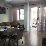 #1 Modern 1Br With Balcony In Up-And-Coming Hip Area
