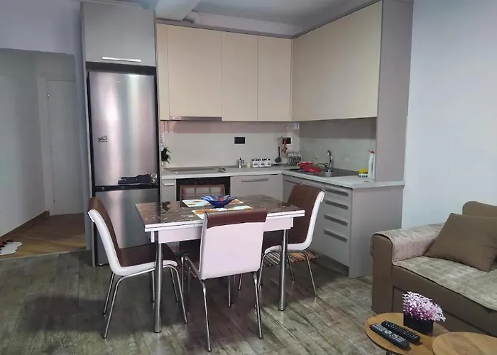 #1 Modern 1Br With Balcony In Up-And-Coming Hip Area